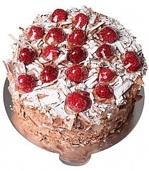 4 ile 6 kişilik Isparta Doğum günü pastası Çikolatalı Frambuazlı yaş pasta